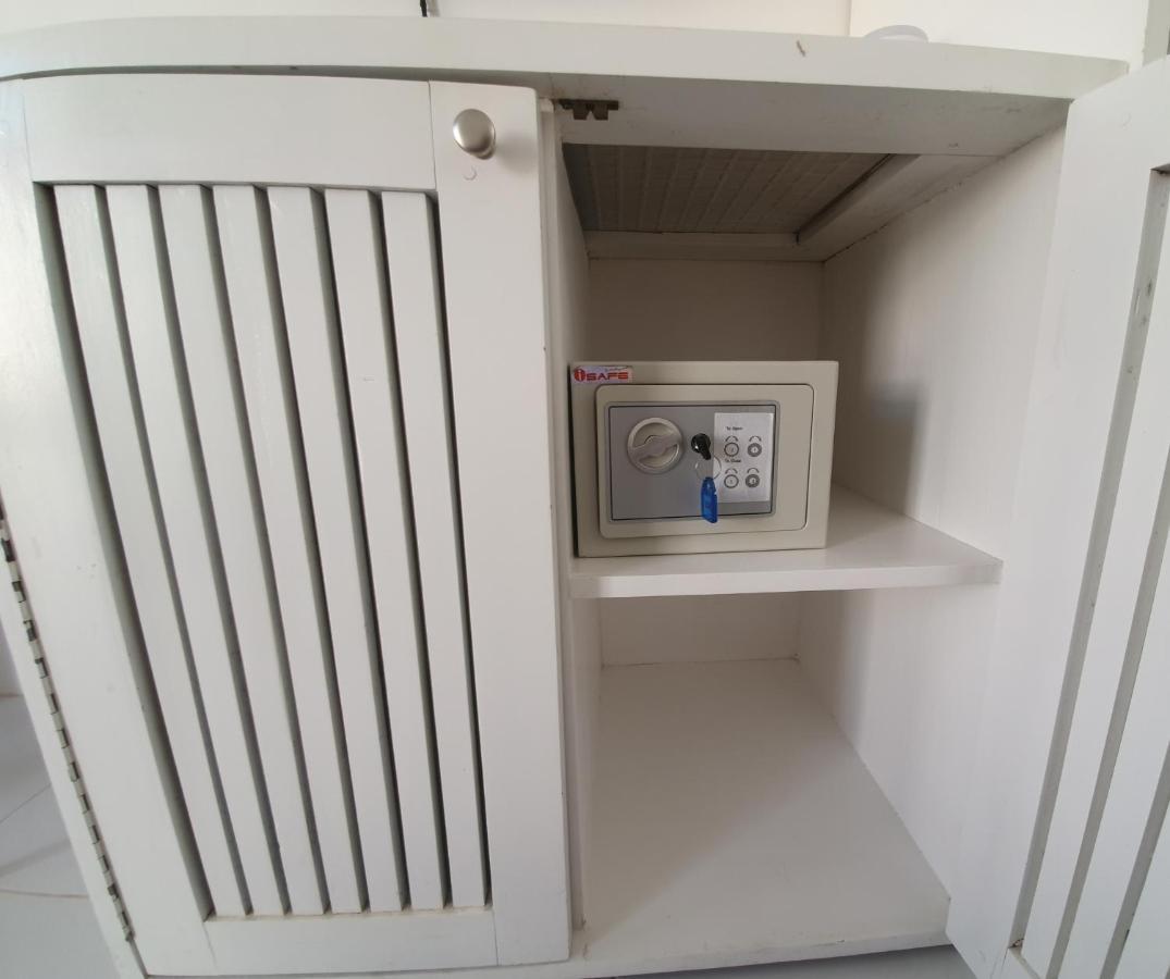 Clubboracay Apartelle Balabag  Bagian luar foto