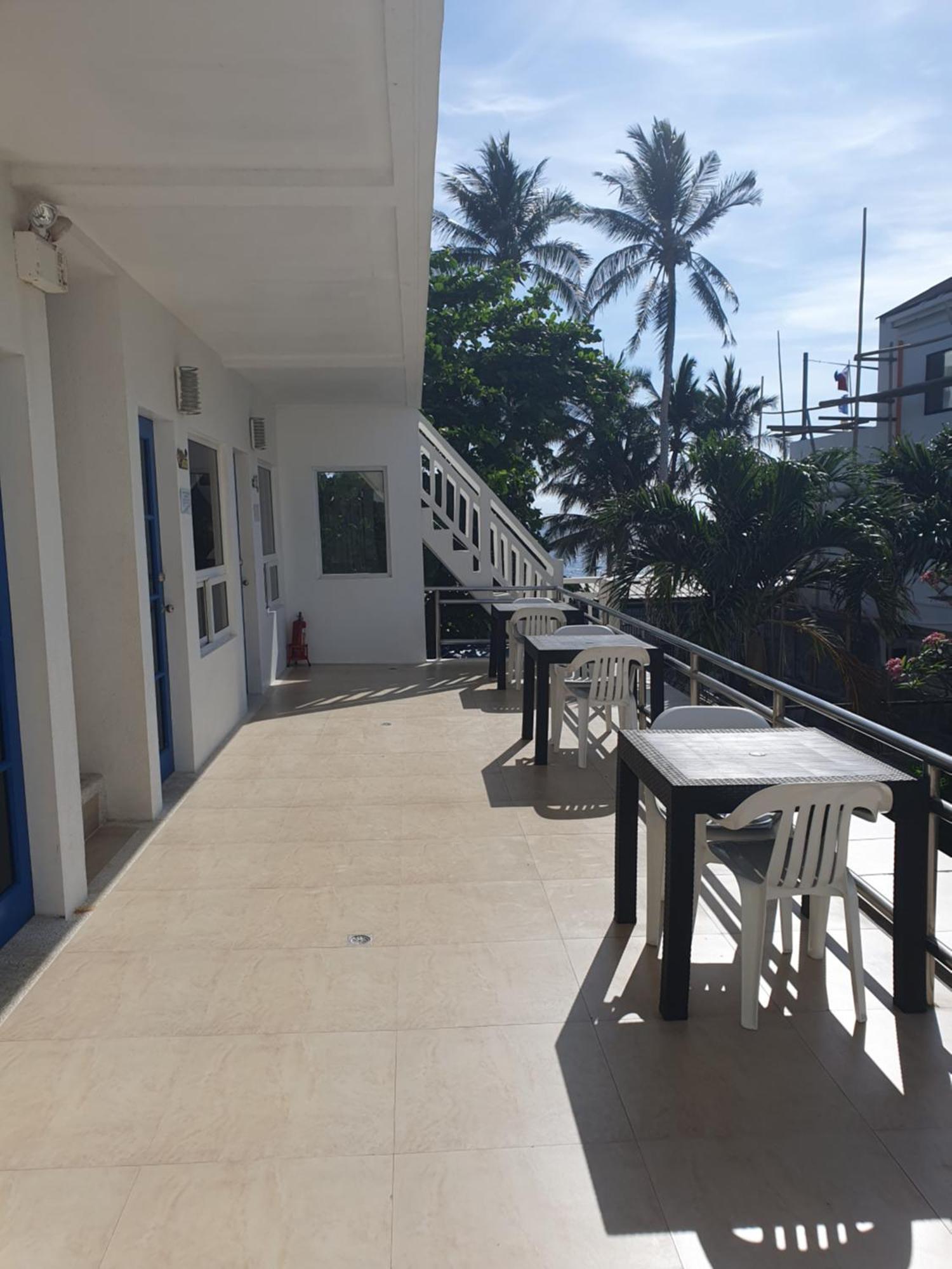 Clubboracay Apartelle Balabag  Bagian luar foto