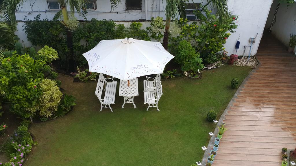 Clubboracay Apartelle Balabag  Bagian luar foto